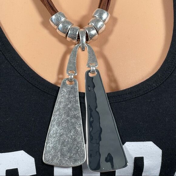 NWT Robert Lee Morris Soho Silver Brown Suede Necklace New with Tags Super Nice! - Picture 3 of 15